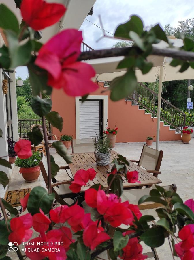 Apartament Malibu Glifada Zewnętrze zdjęcie